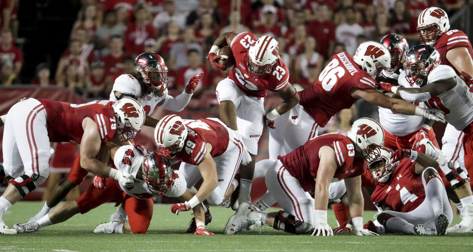 Wisconsin Badgers 34, Western Kentucky Hilltoppers 3